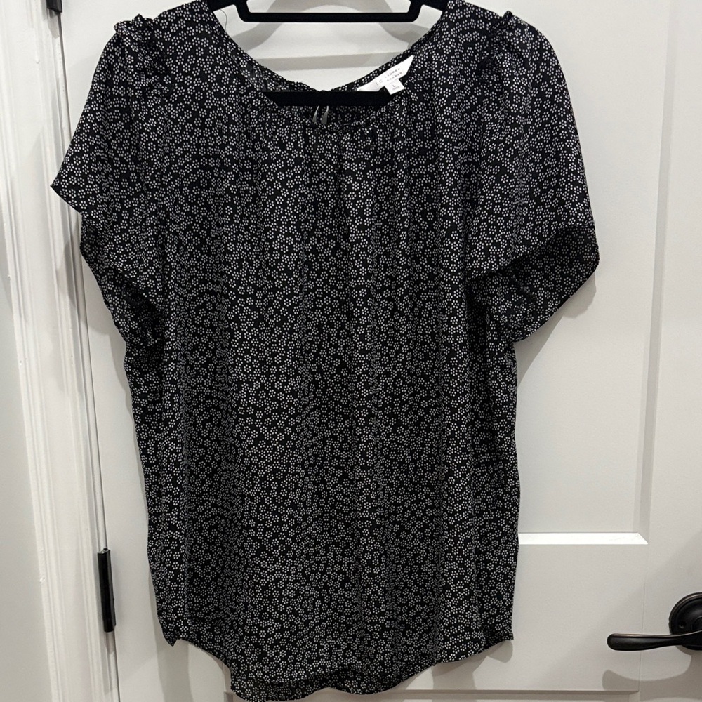 LC Lauren Conrad Black and White Floral Blouse